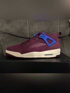Jordan spizike low Burgundy Sneakers with Blue Accent brand new